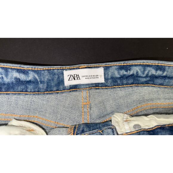 Zara Cropped Jeans - Picture 3 of 5